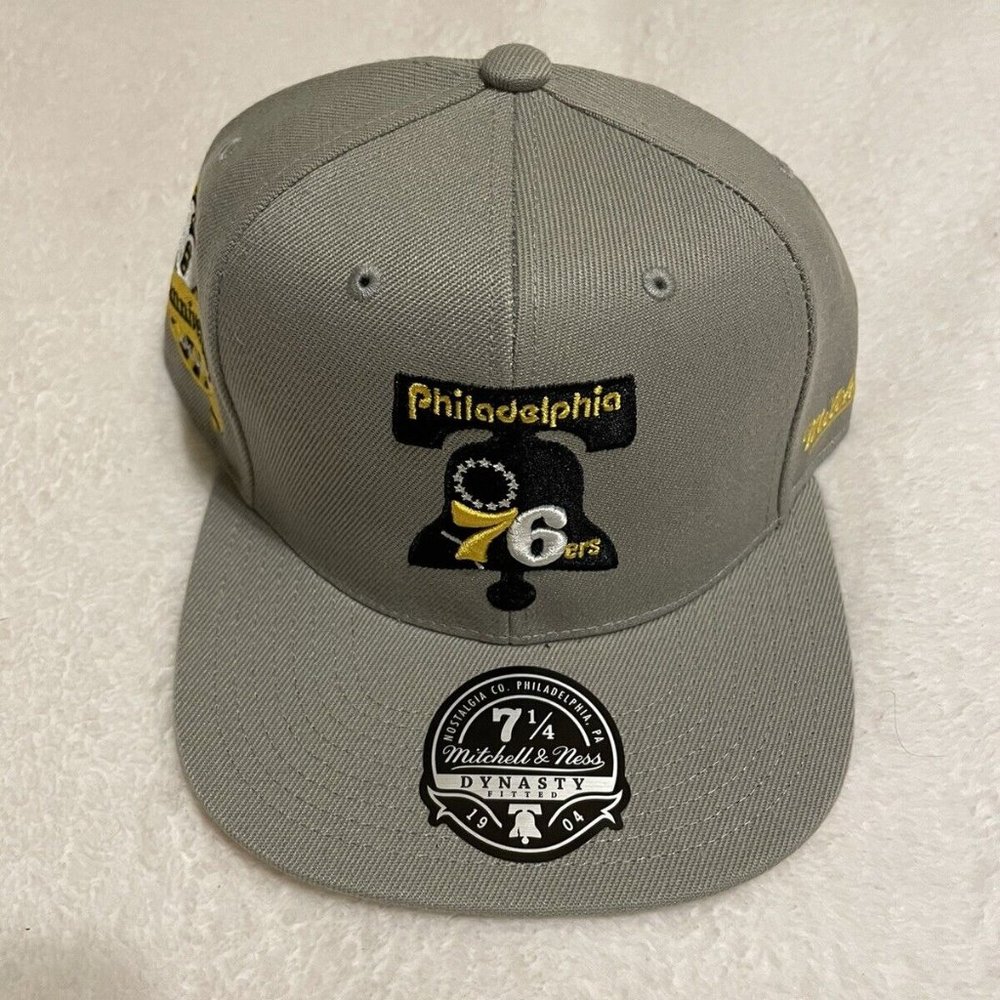 NWT Mitchell and Ness NBA Philadelphia 76ers Fitted Cap Sz 7 1/4